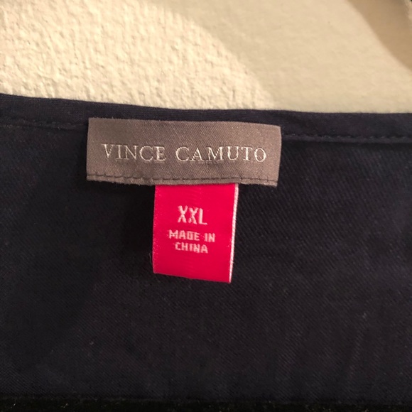 Vince Camuto Long Sleeve Top - Picture 3 of 4
